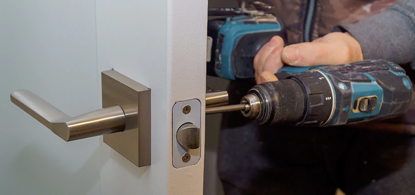Broken Door Handle Lock Repair in Winters, California